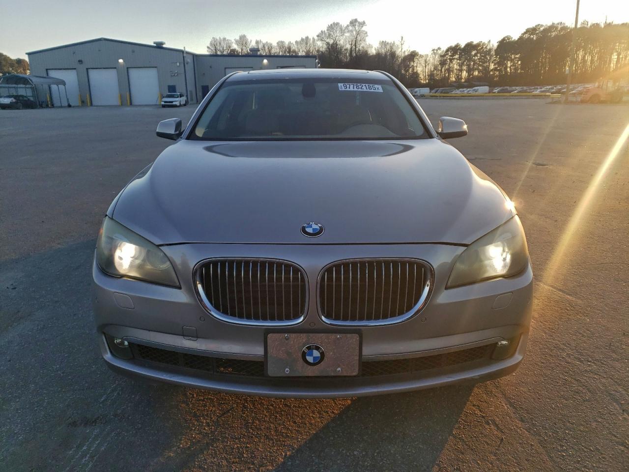 BMW 7 Series Xi Image 4