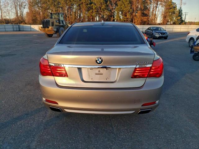 BMW 7 Series Xi Image 5