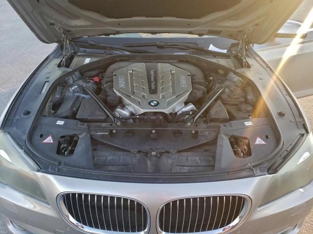 BMW 7 Series Xi Image 11