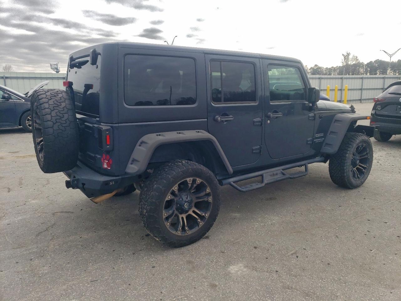 Jeep Wrangler Sport Image 11