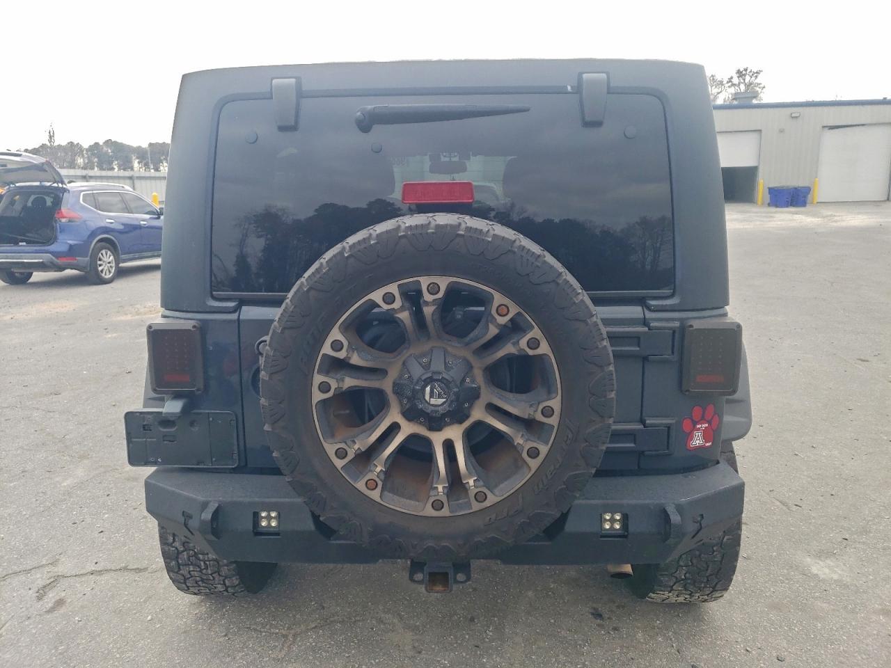 Jeep Wrangler Sport Image 8