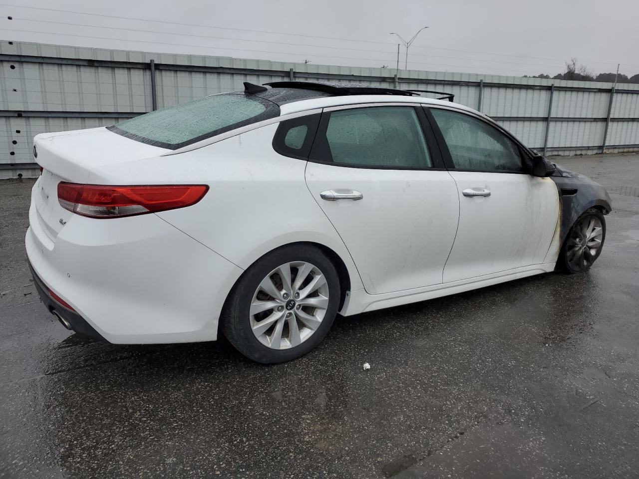 Kia Optima Ex Image 10