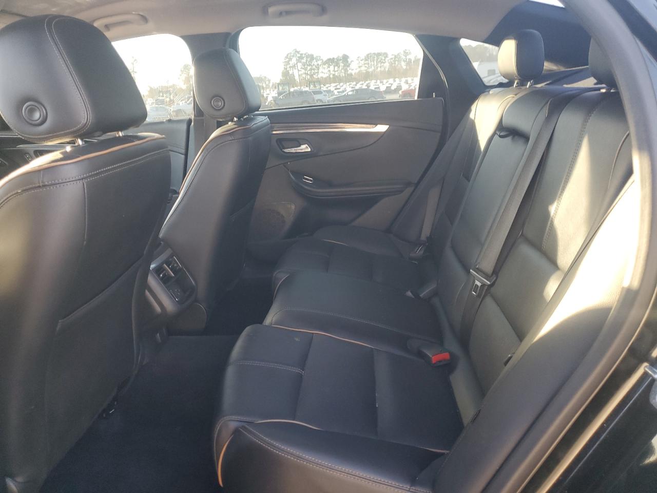 Chevrolet Impala Premier Image 8