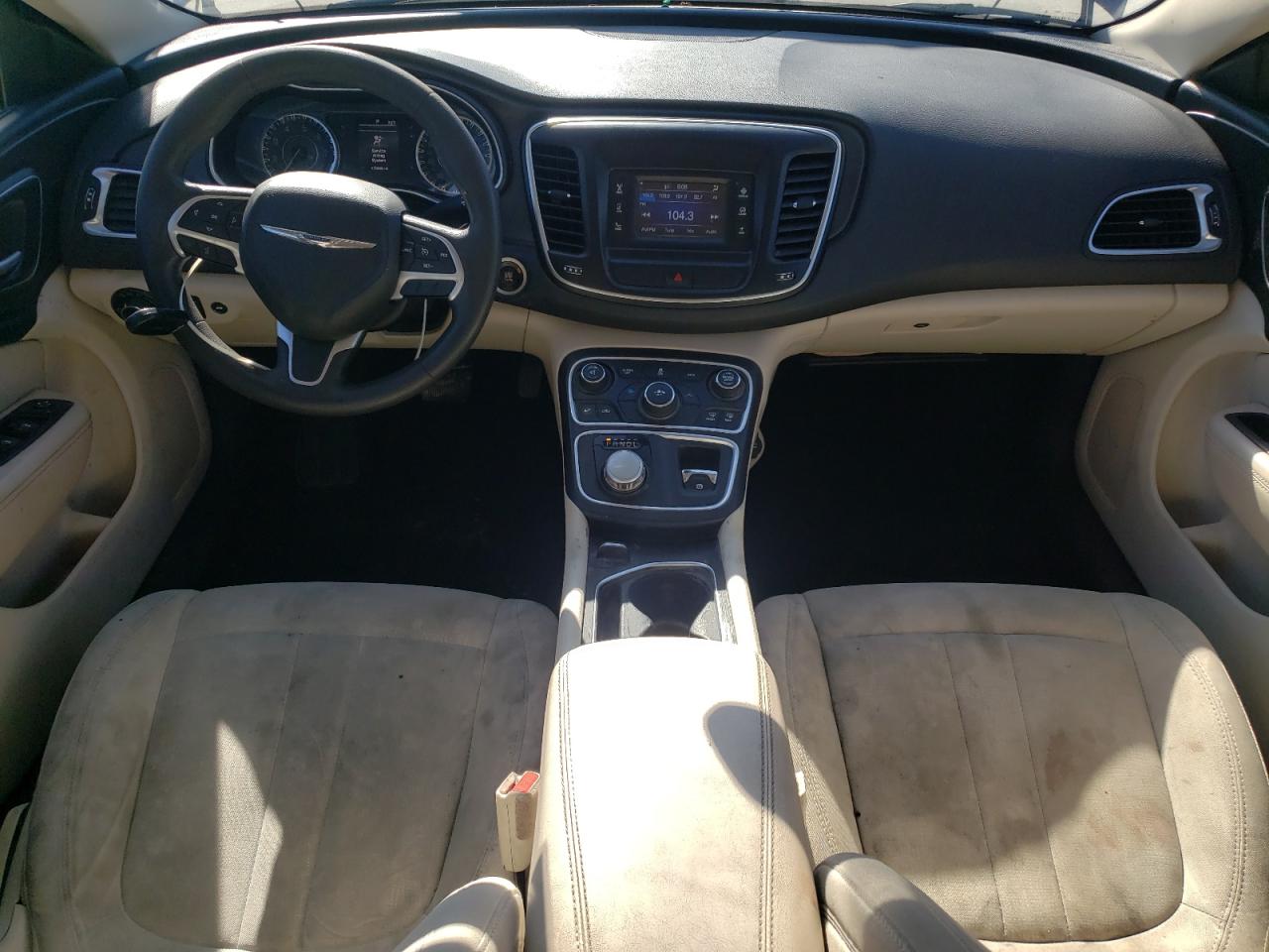 Chrysler 200 Limited Image 3