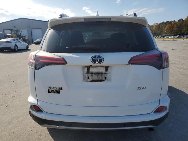 Toyota RAV4 Adventure Image 3