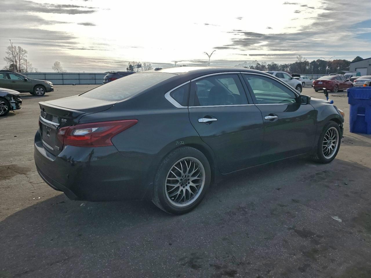 Nissan Altima 2.5 Image 3