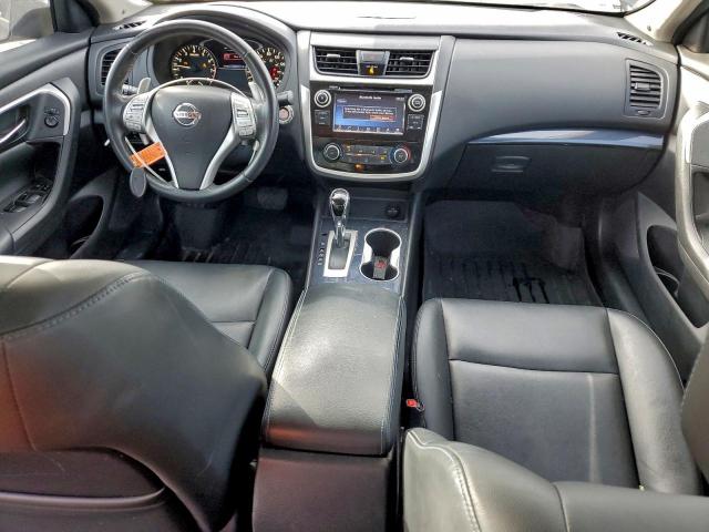Nissan Altima 2.5 Image 9