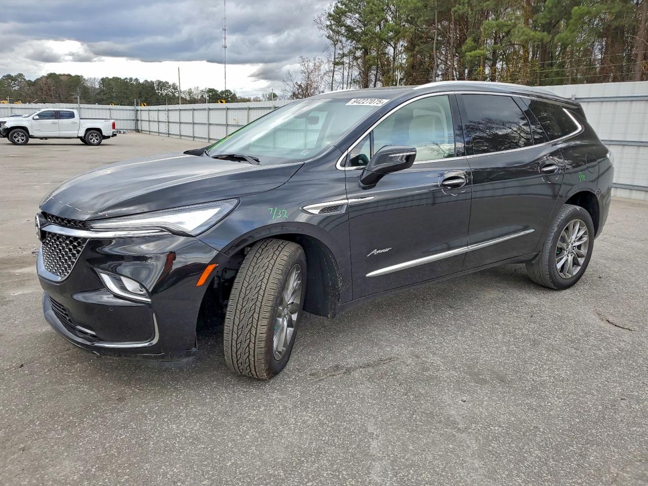 Buick Enclave Avenir Image 1