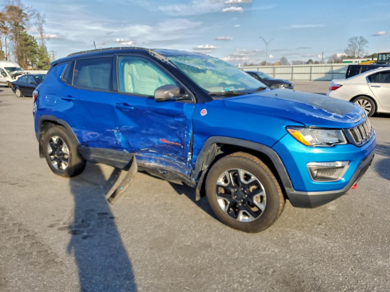 Jeep Compass Trailhawk Image 2