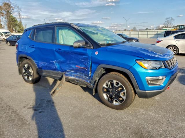 Jeep Compass Trailhawk Image 2