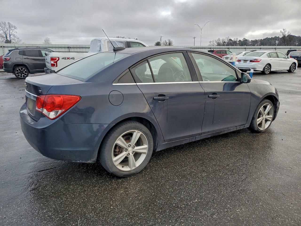 Chevrolet Cruze Lt Image 4