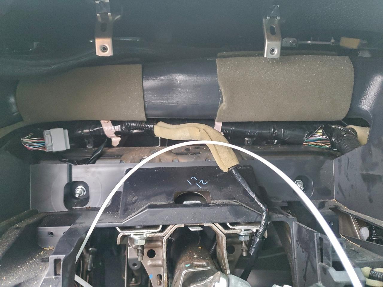 Toyota Tundra Crewmax Limited Image 6