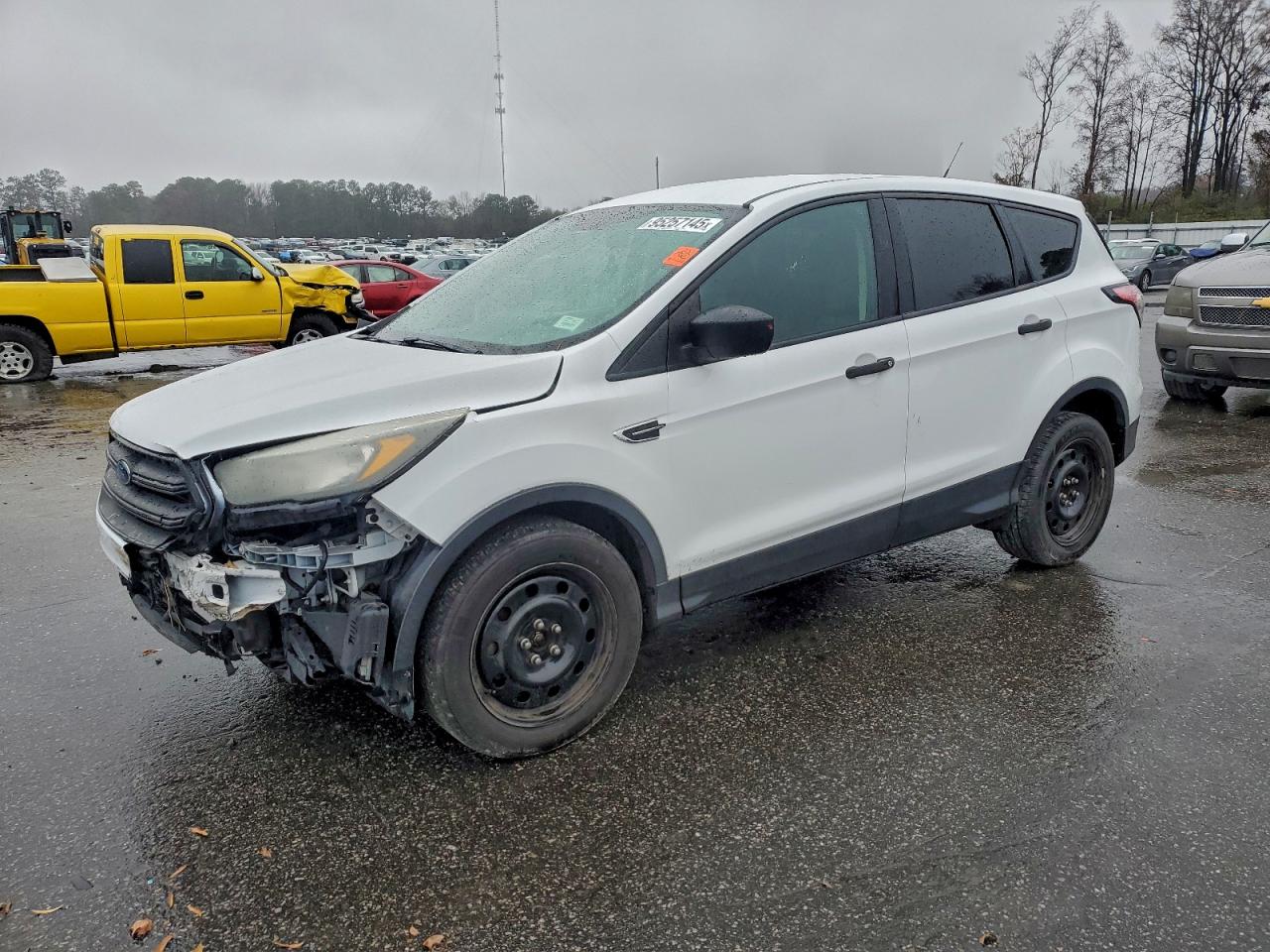 Ford Escape S Image 1