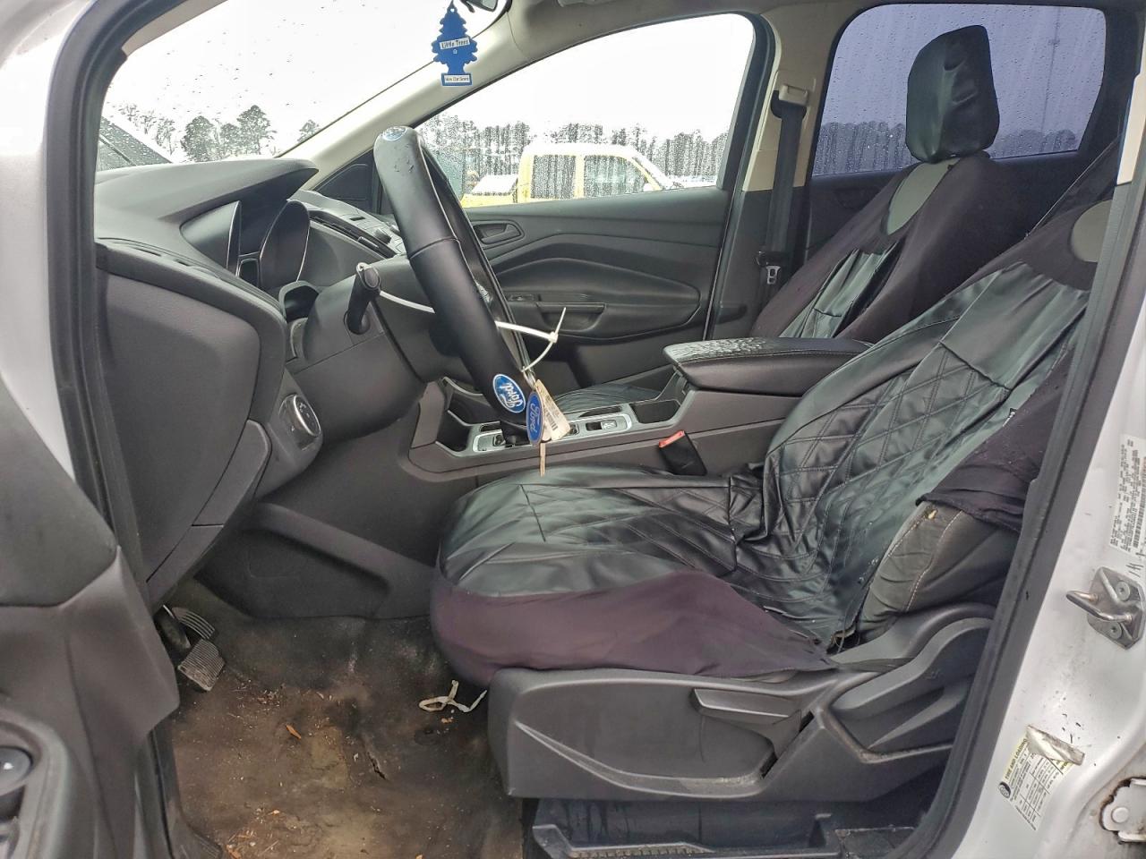 Ford Escape S Image 9