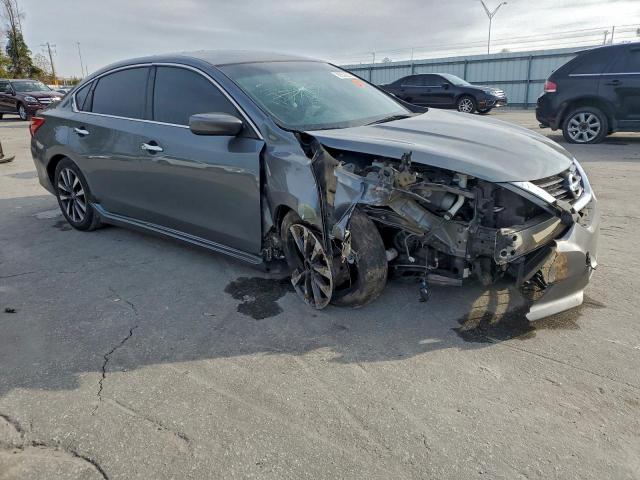 Nissan Altima 2.5 Image 10