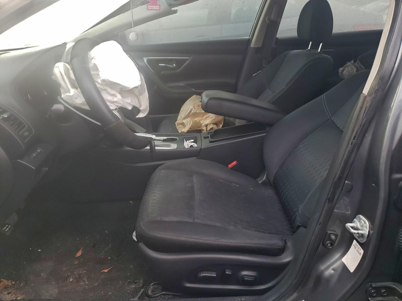 Nissan Altima 2.5 Image 11