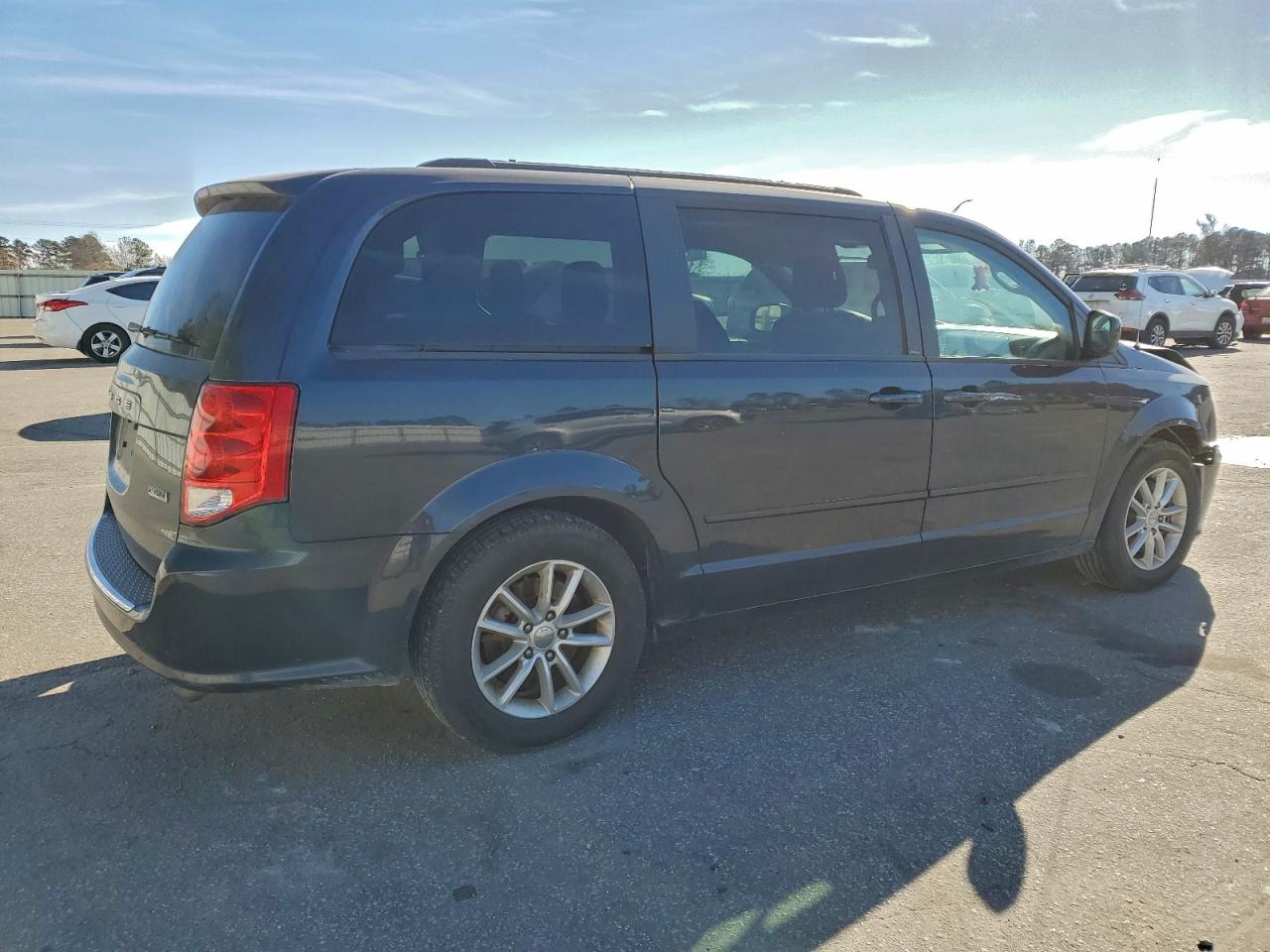 Dodge Caravan Sxt Image 4