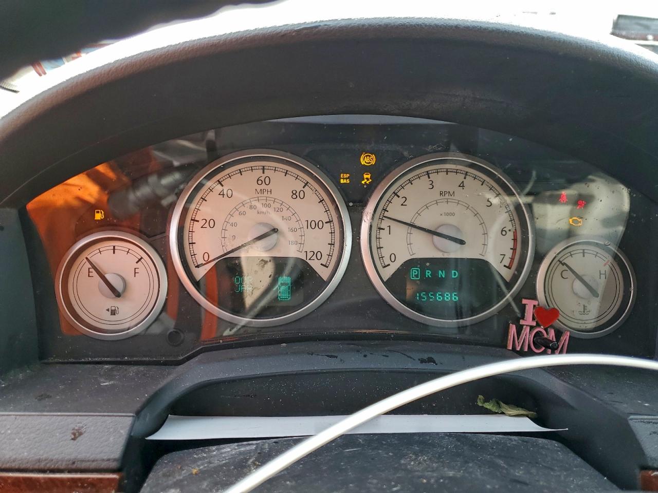 Chrysler Minivan Touring Plus Image 11