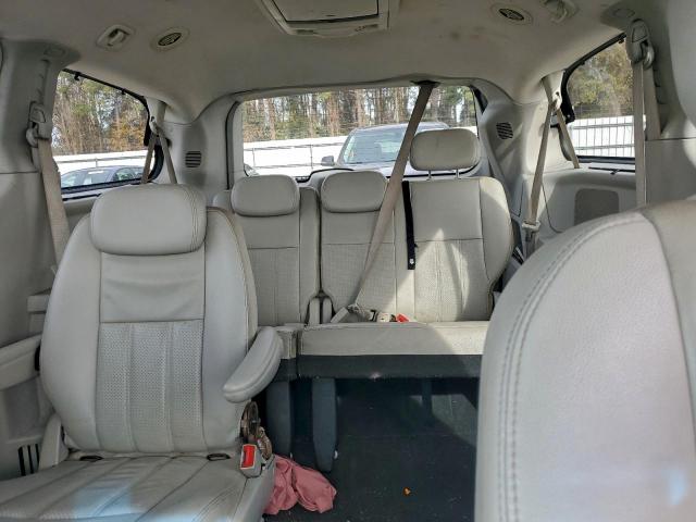 Chrysler Minivan Touring Plus Image 10