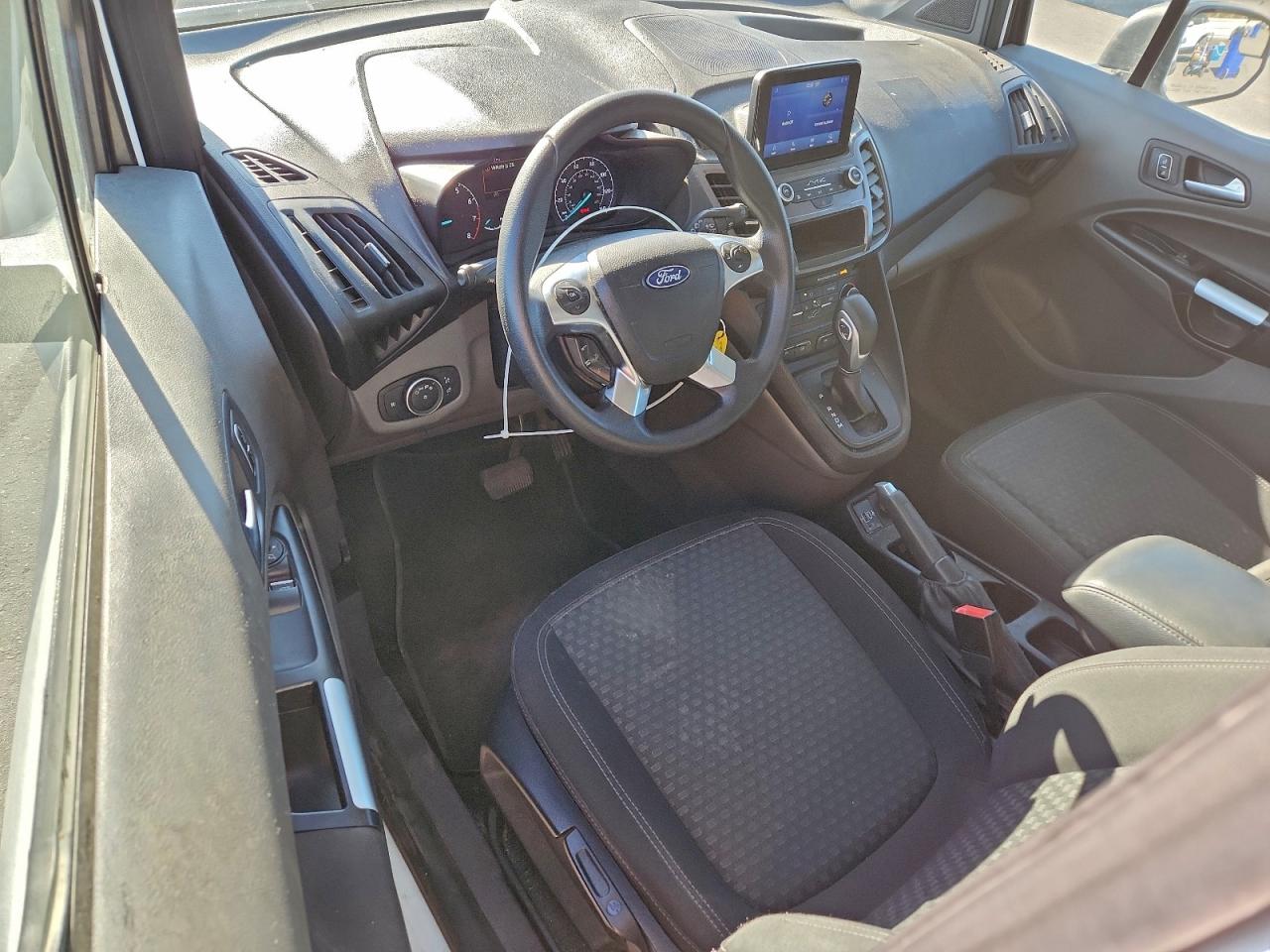 Ford Transit Xlt Image 10