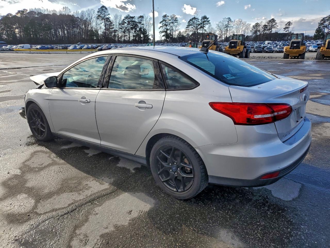 Ford Focus Se Image 8