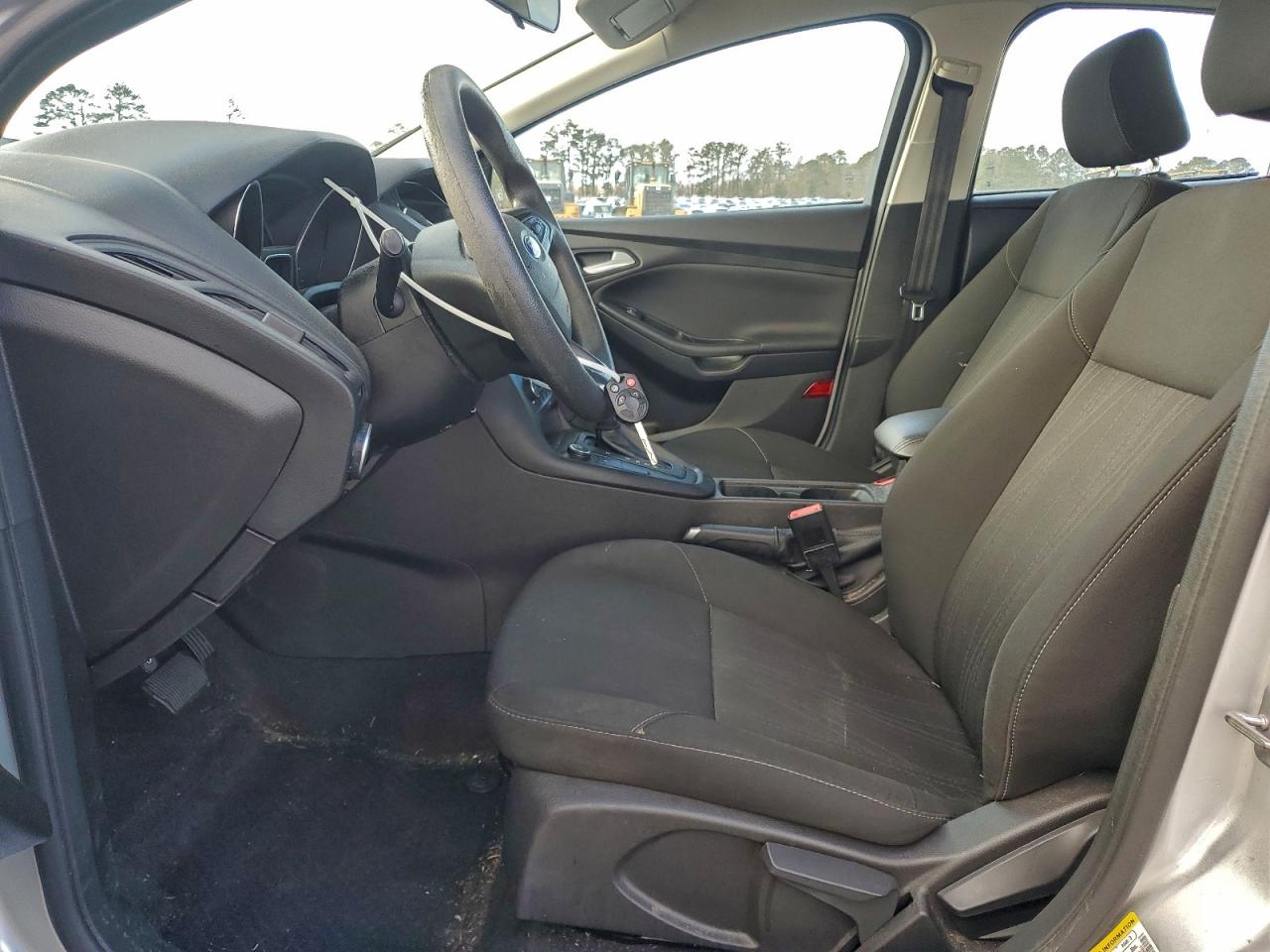 Ford Focus Se Image 7