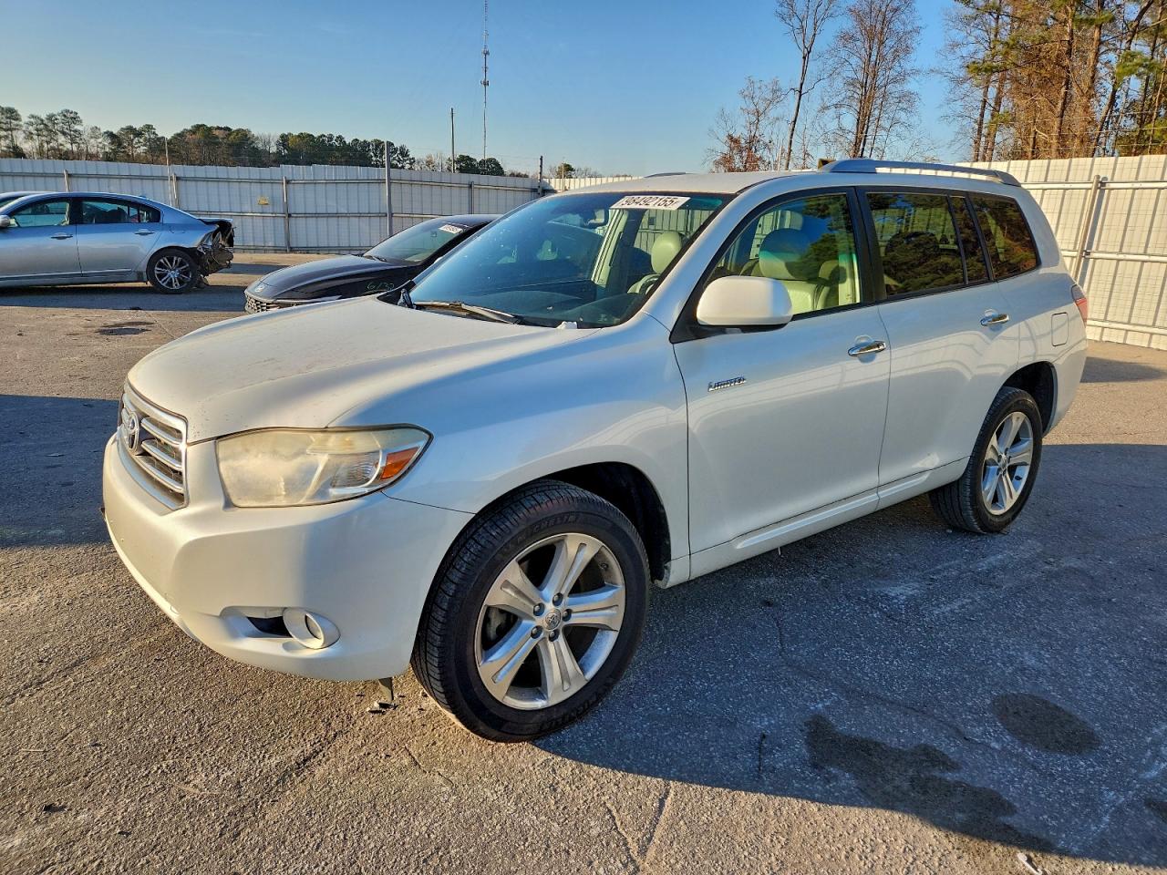 Toyota Highlander Limited Image 1