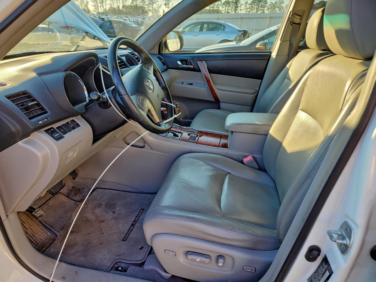 Toyota Highlander Limited Image 7