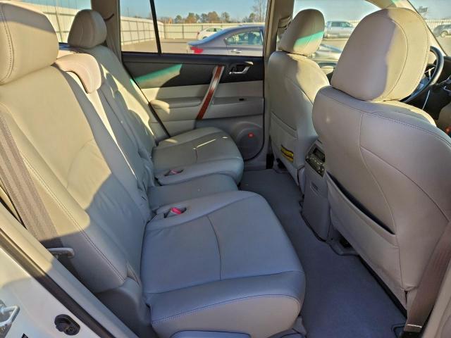 Toyota Highlander Limited Image 10
