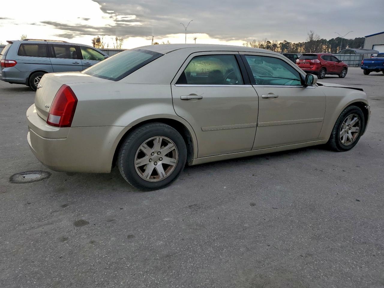 Chrysler 300 Image 3