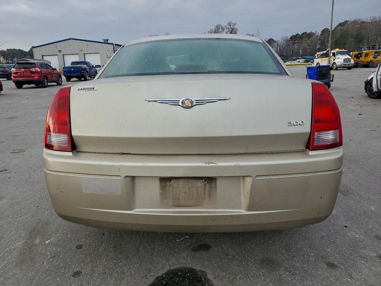 Chrysler 300 Image 5