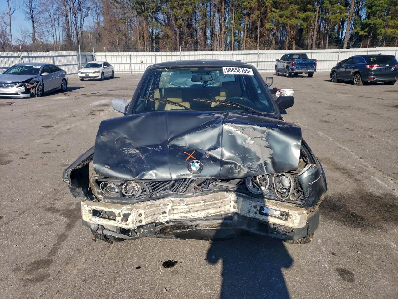 BMW 3 Series I Automatic Image 10