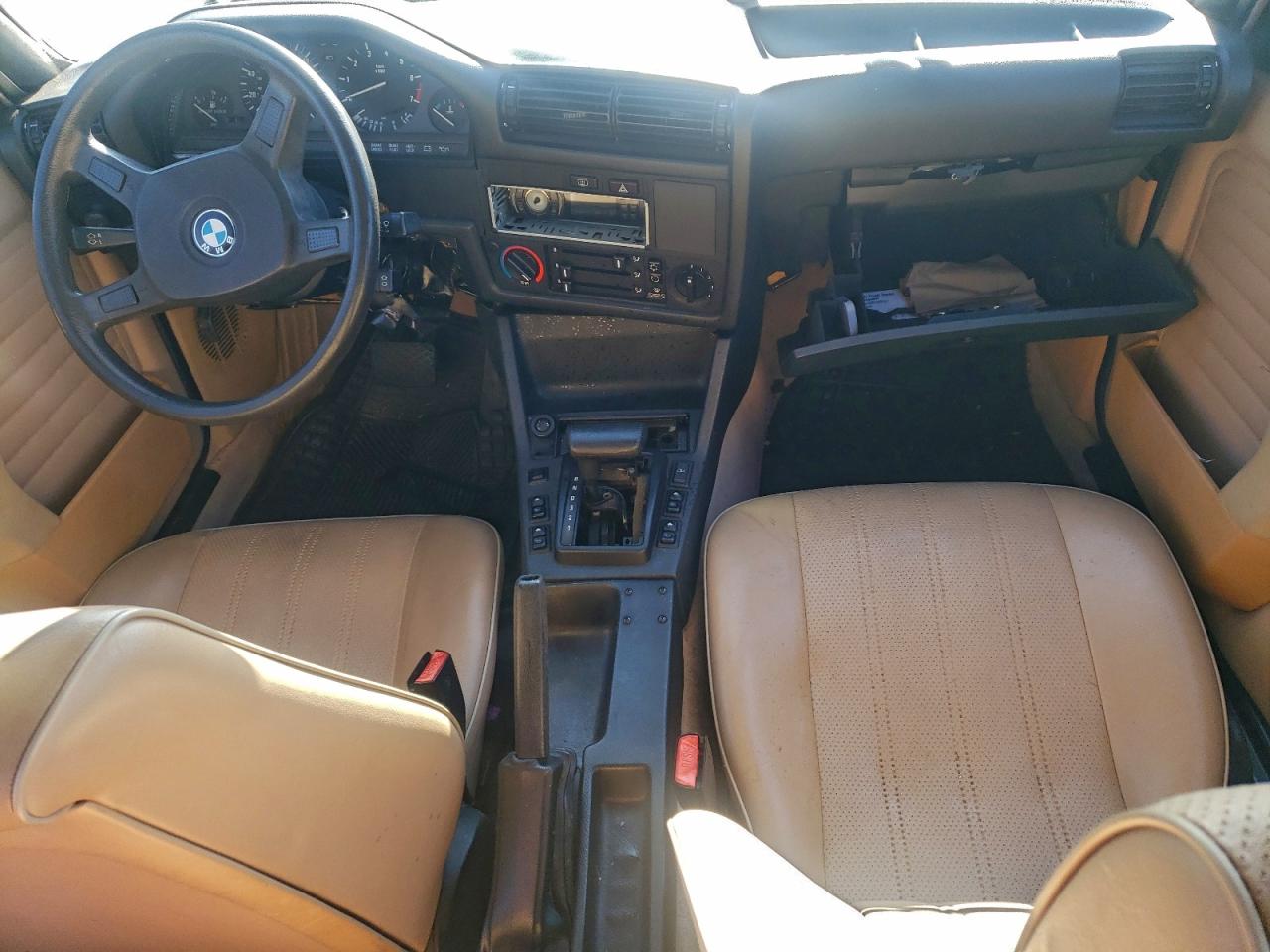BMW 3 Series I Automatic Image 5