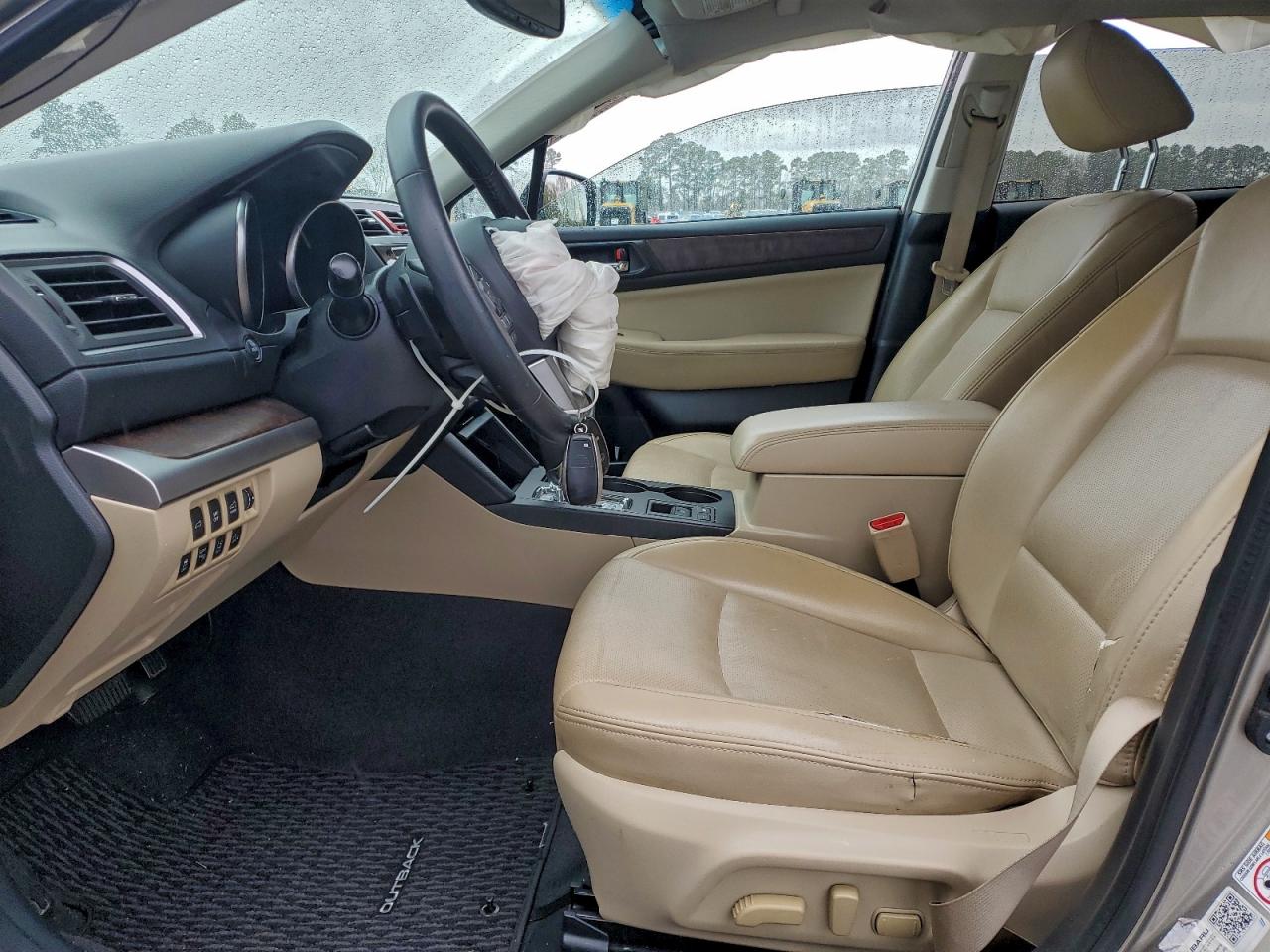 Subaru Outback 2.5i Limited Image 8