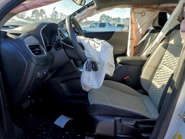 Chevrolet Equinox Ls Image 8