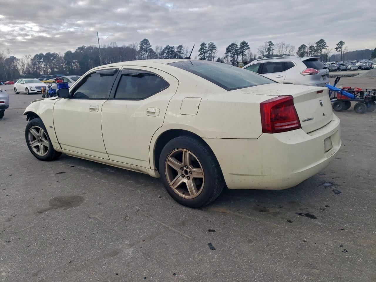 Dodge Charger Image 8