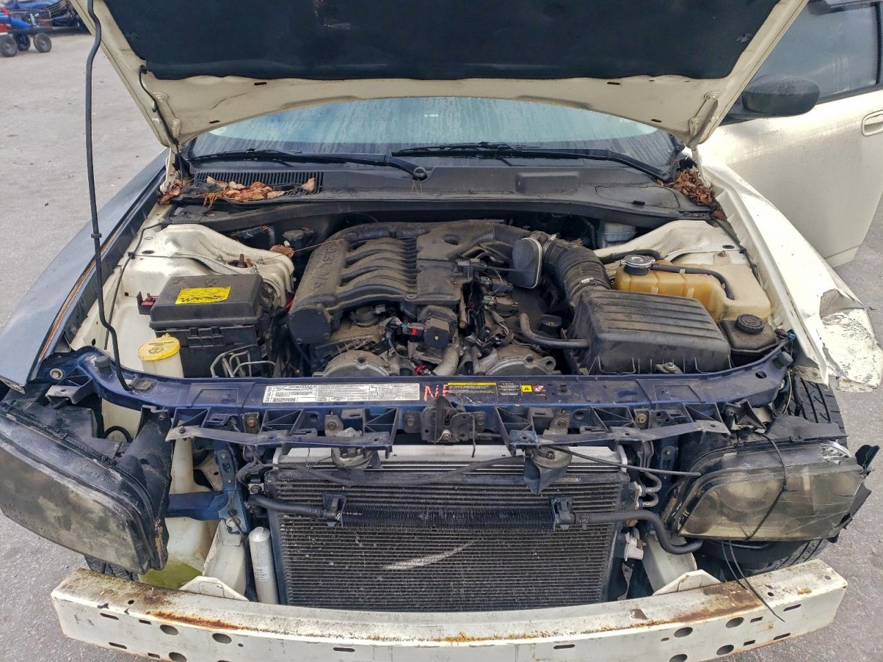 Dodge Charger Image 12