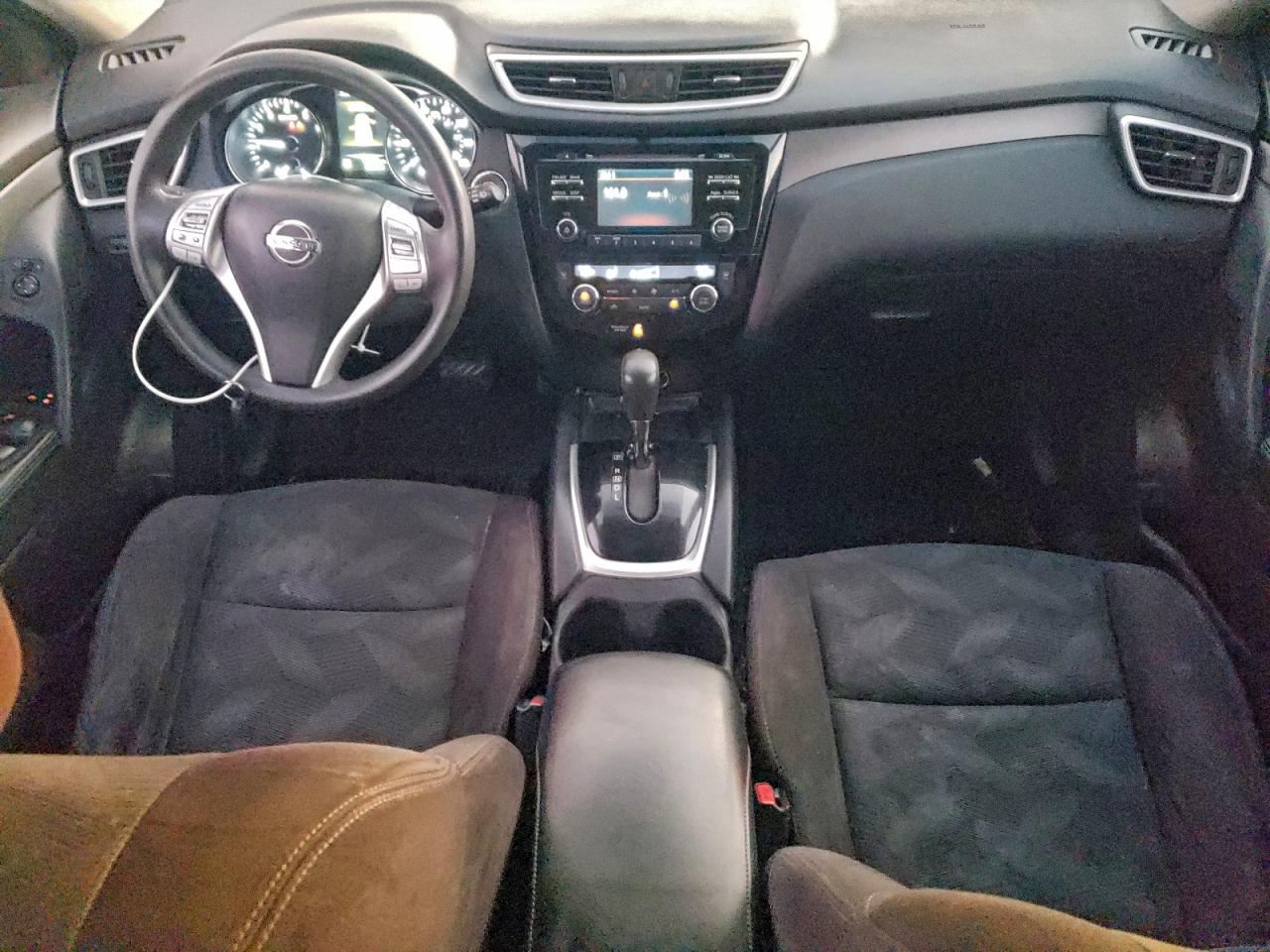 Nissan Rogue S Image 4