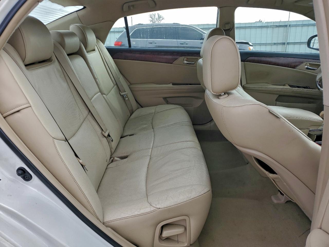 Toyota Avalon Base Image 5