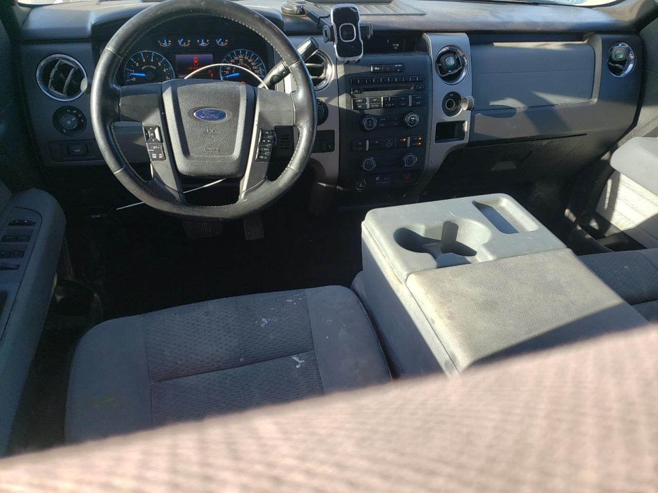 Ford F-150 Super Cab Image 11