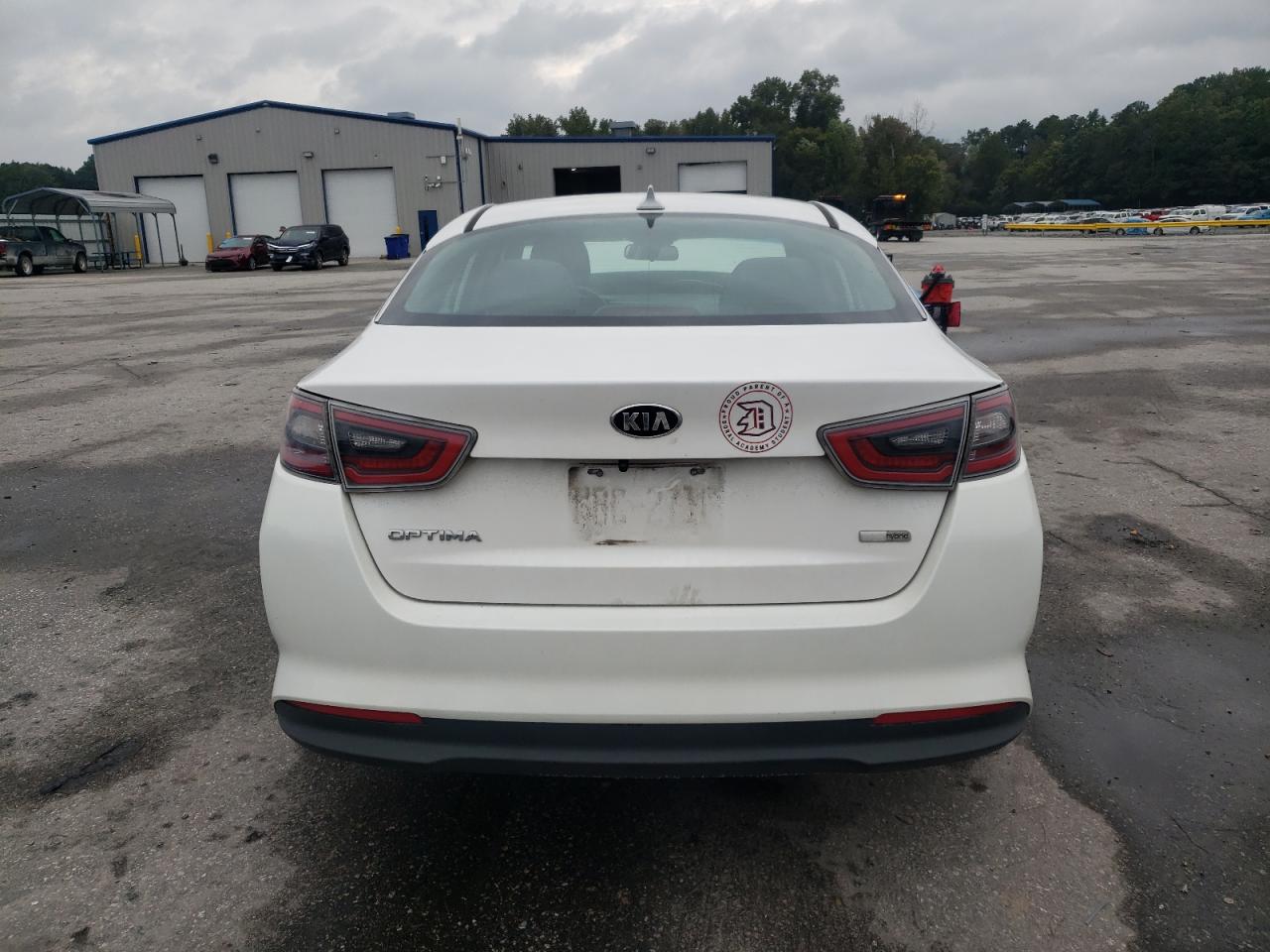 Kia Optima Hybrid Image 4