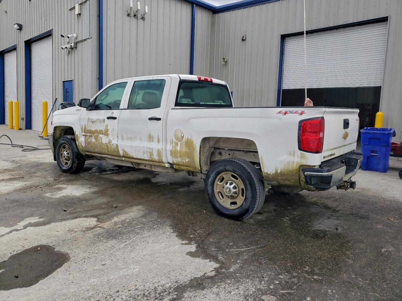 Chevrolet Silverado K2500 Heavy Duty Image 11