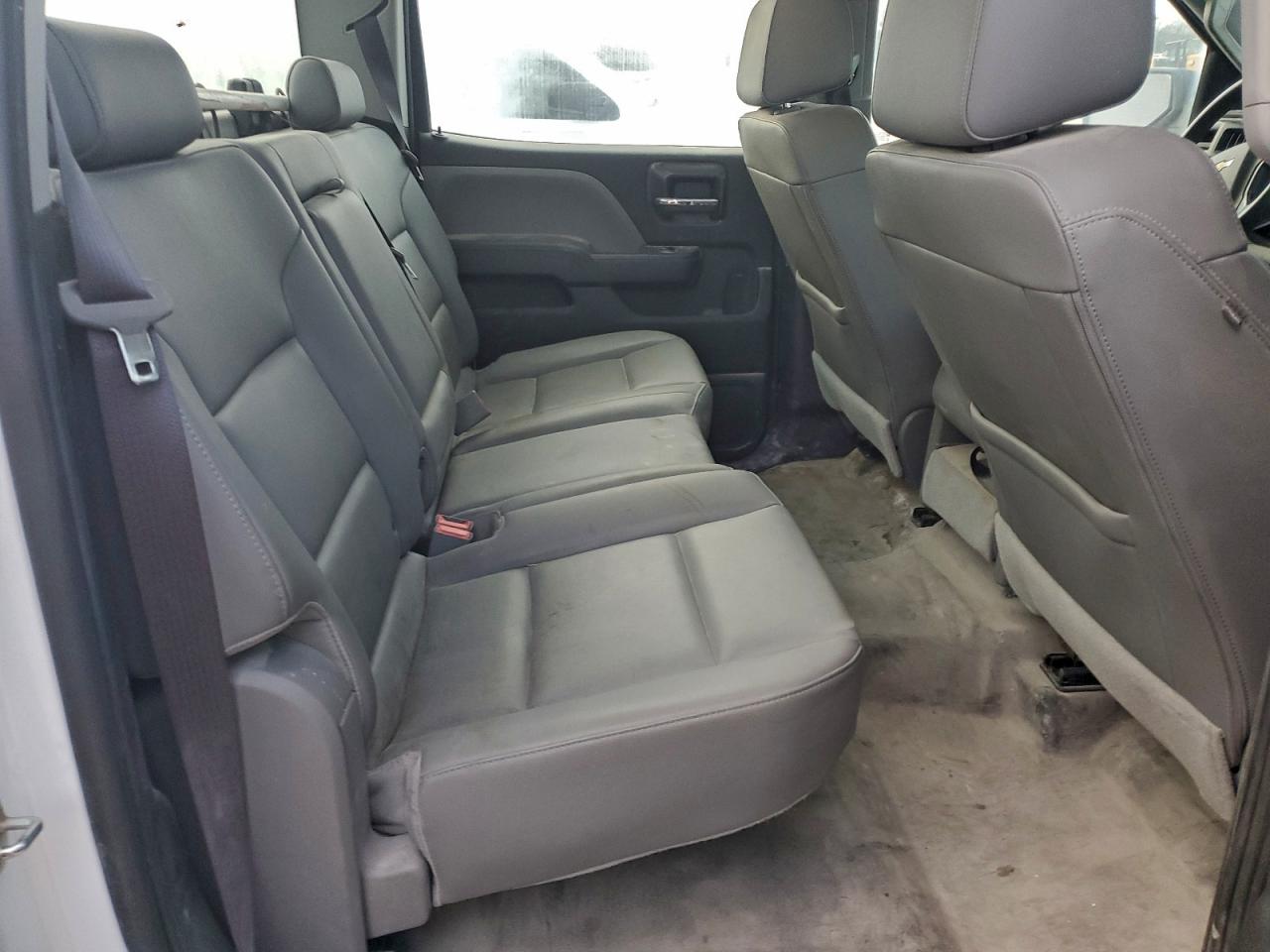 Chevrolet Silverado K2500 Heavy Duty Image 9