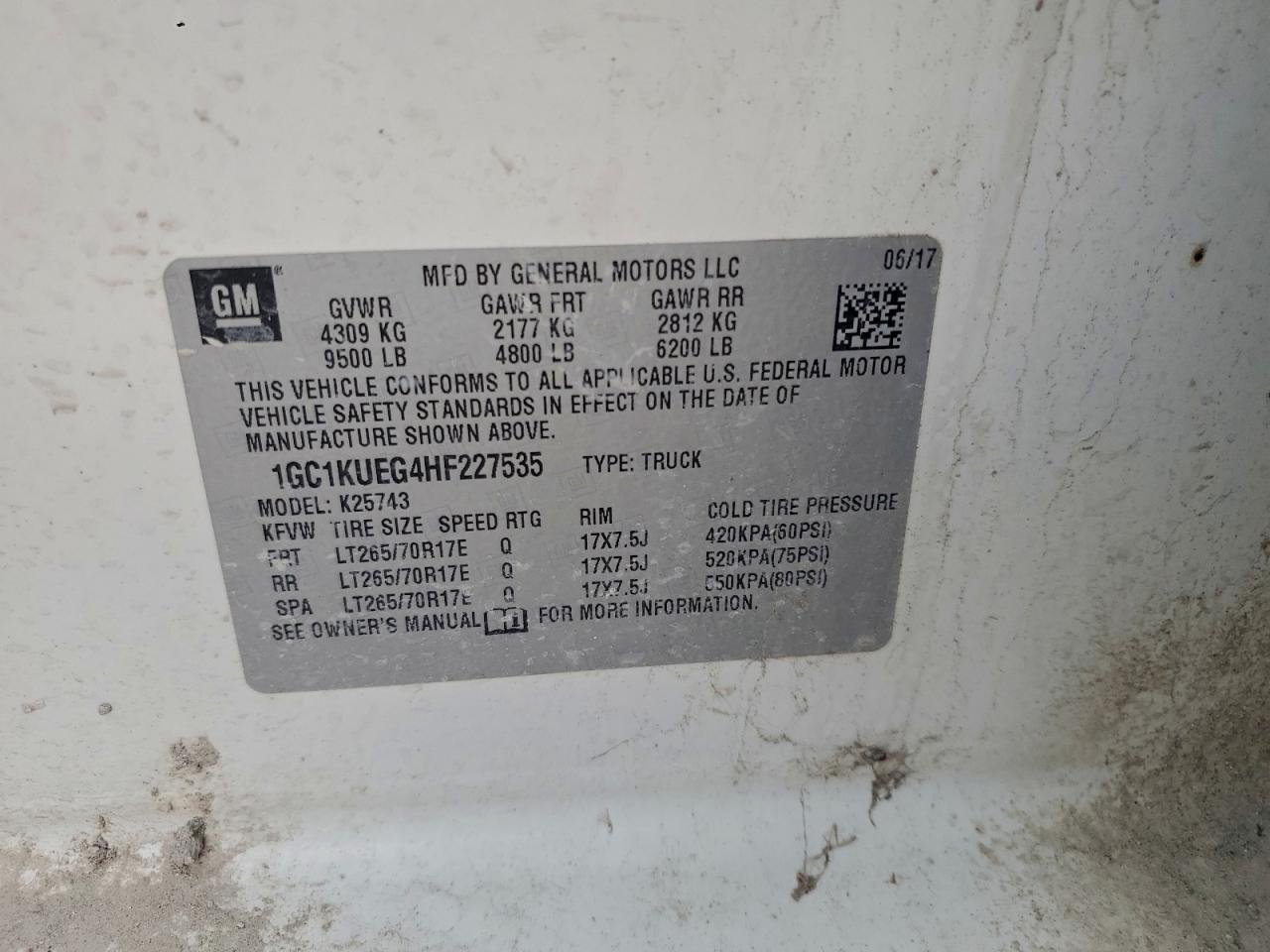 Chevrolet Silverado K2500 Heavy Duty Image 3