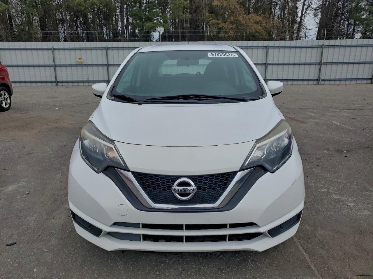 Nissan Versa S Image 10