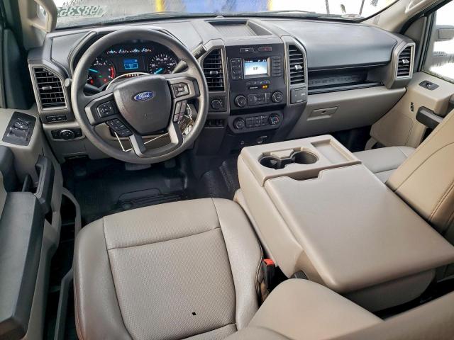 Ford F-550 Super Duty Image 12