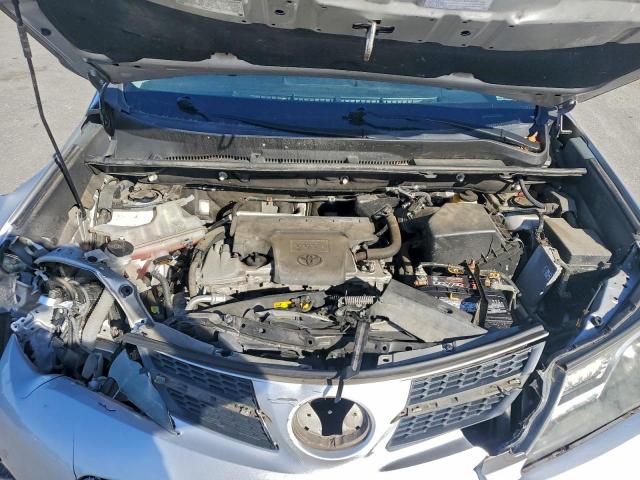 Toyota RAV4 Xle Image 11