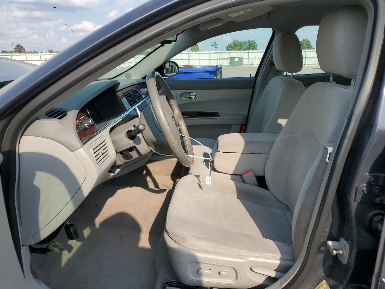 Buick LaCrosse Cx Image 13