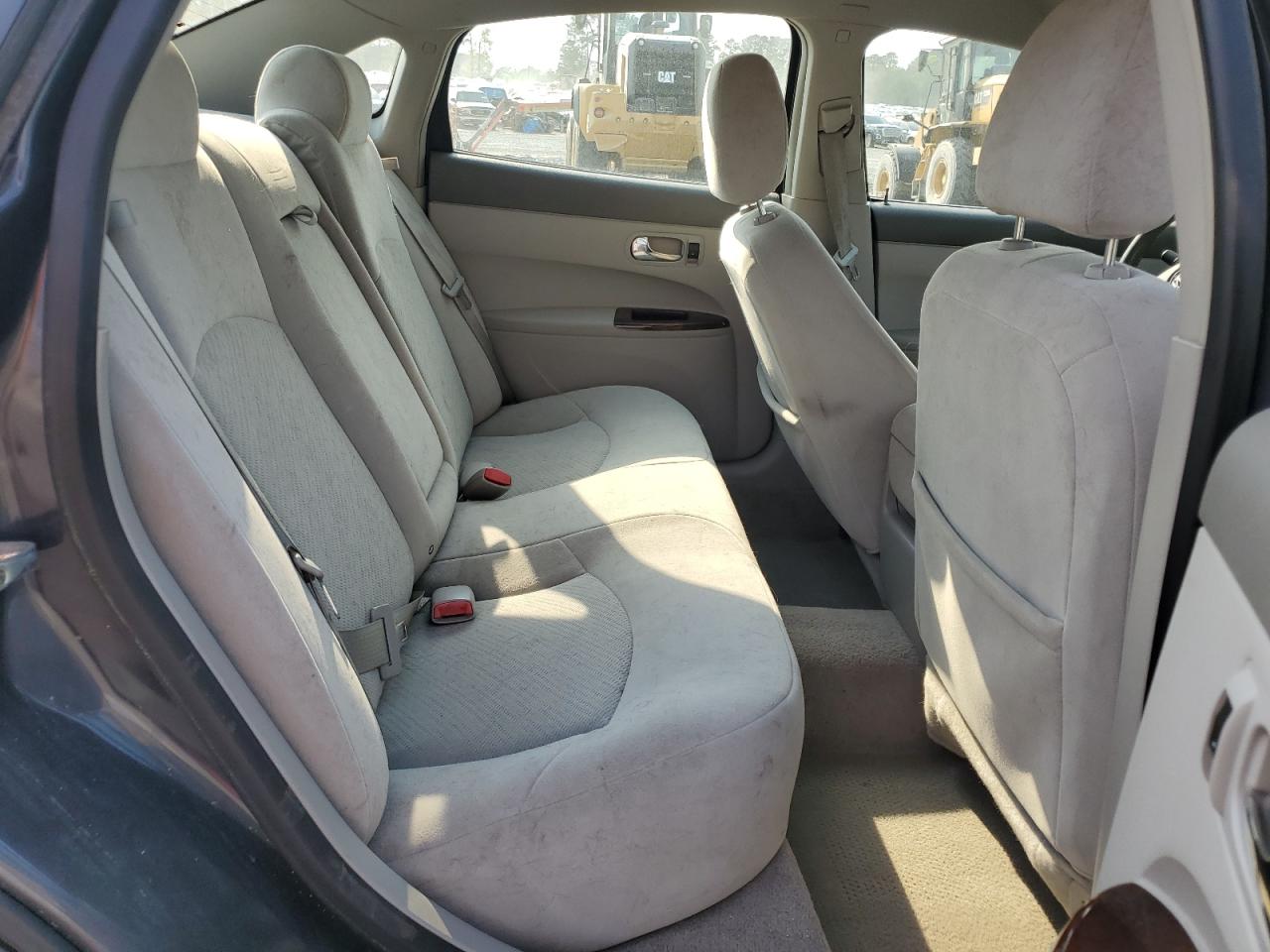 Buick LaCrosse Cx Image 7