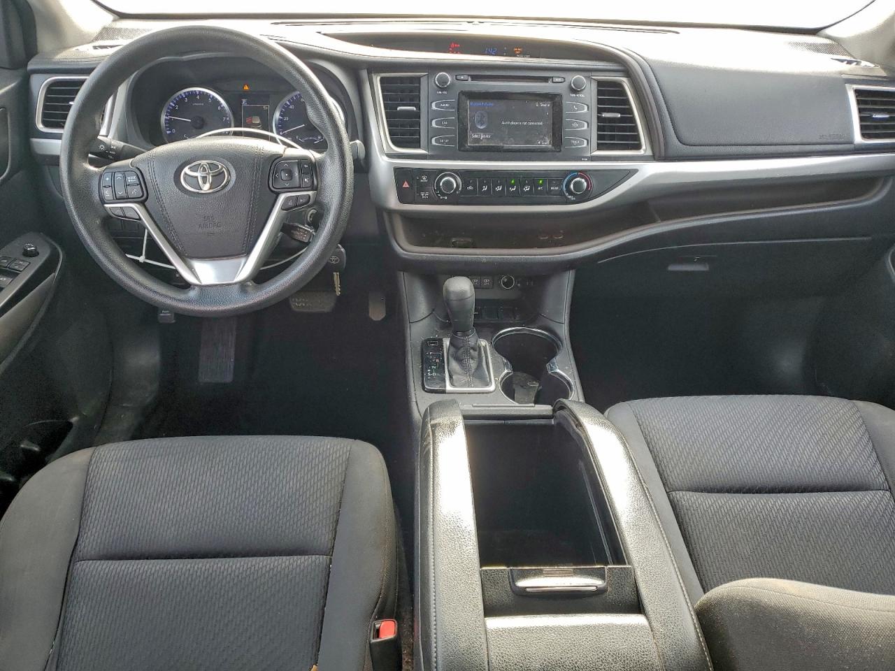 Toyota Highlander Le Image 3